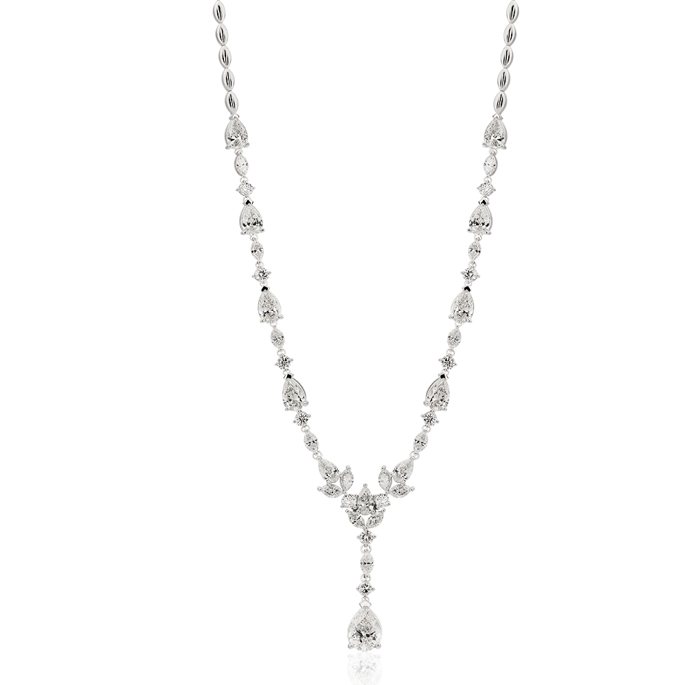 5,89 Ct. Diamond Design Necklace